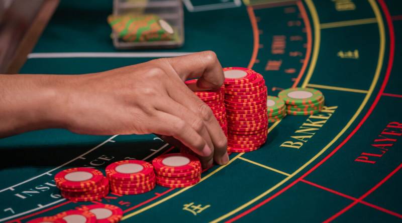 Cách đặt cược và tỷ lệ trả thưởng trong Baccarat